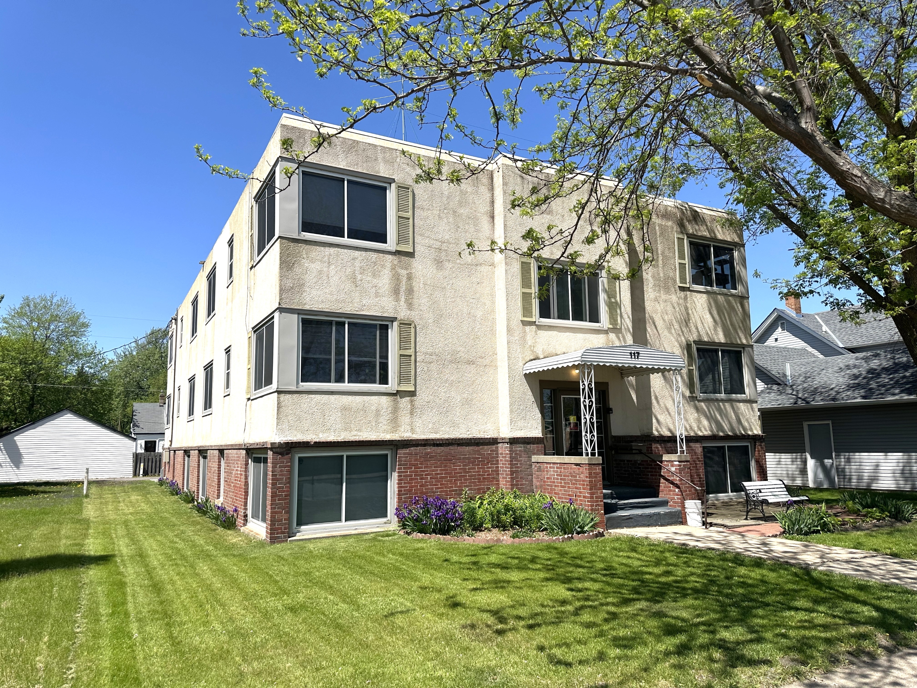 117 Birch Street South - 2