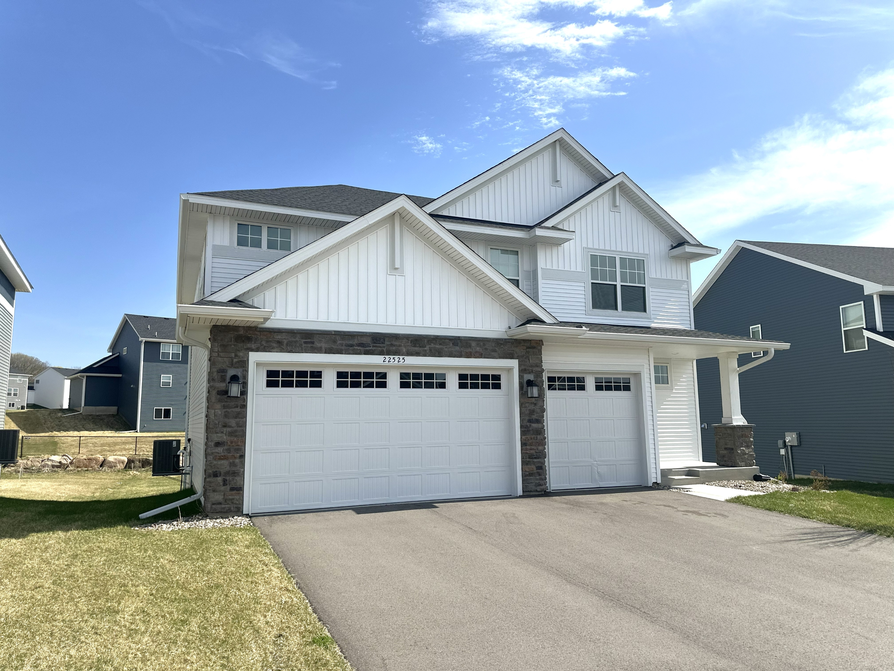22525 Wood Lane