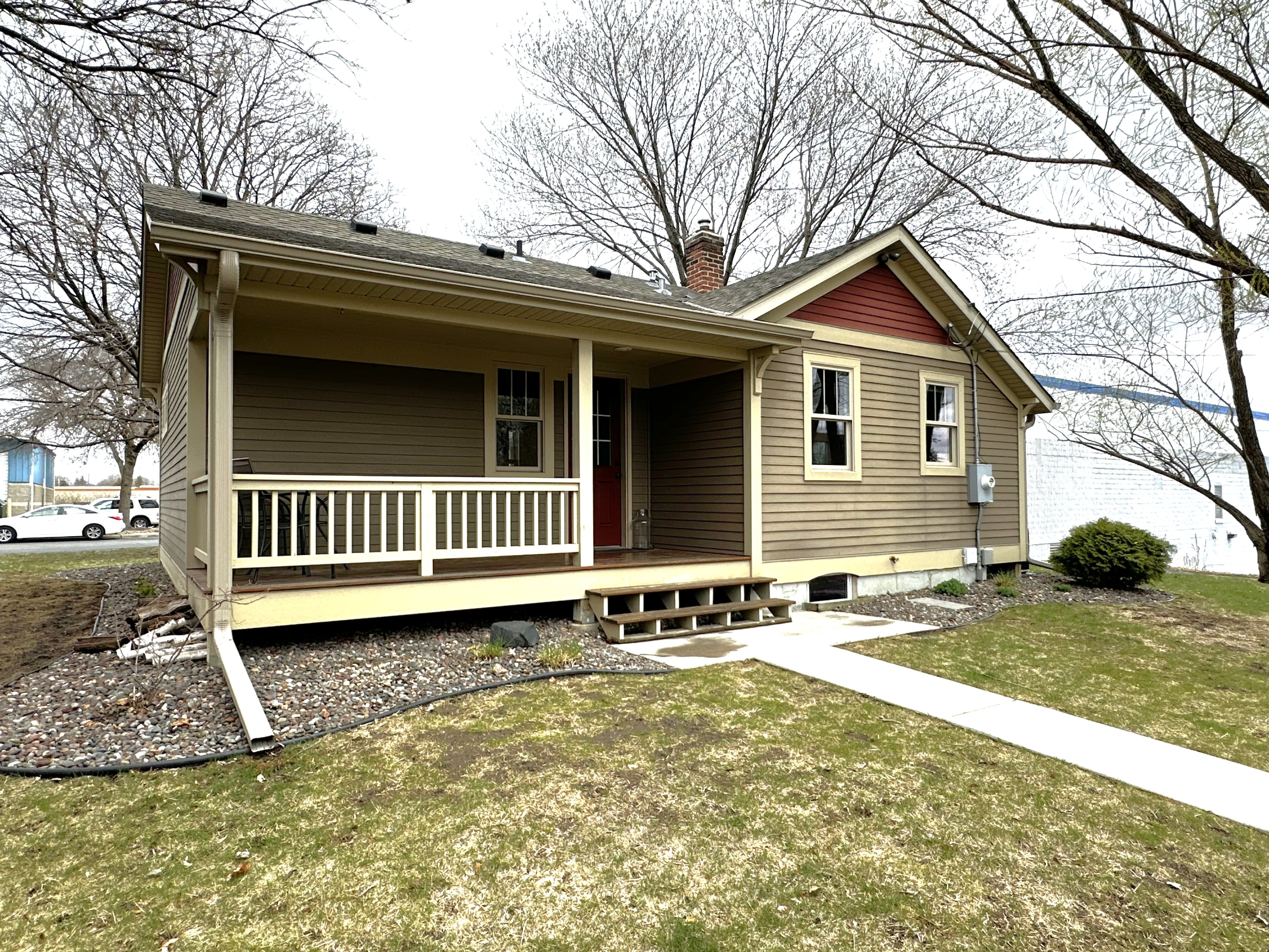 Property main image