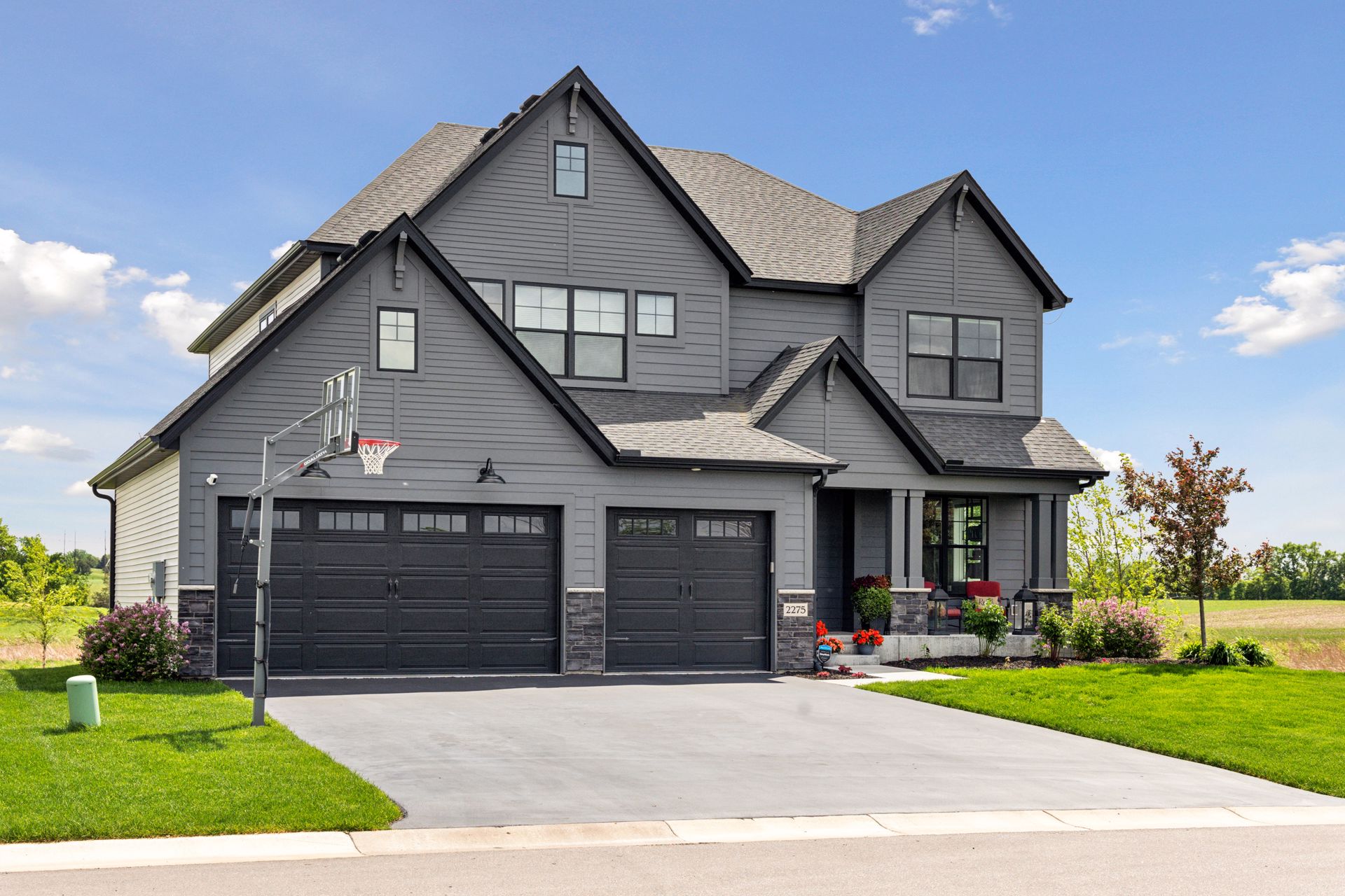 2275 Lakeshore Point Drive North East